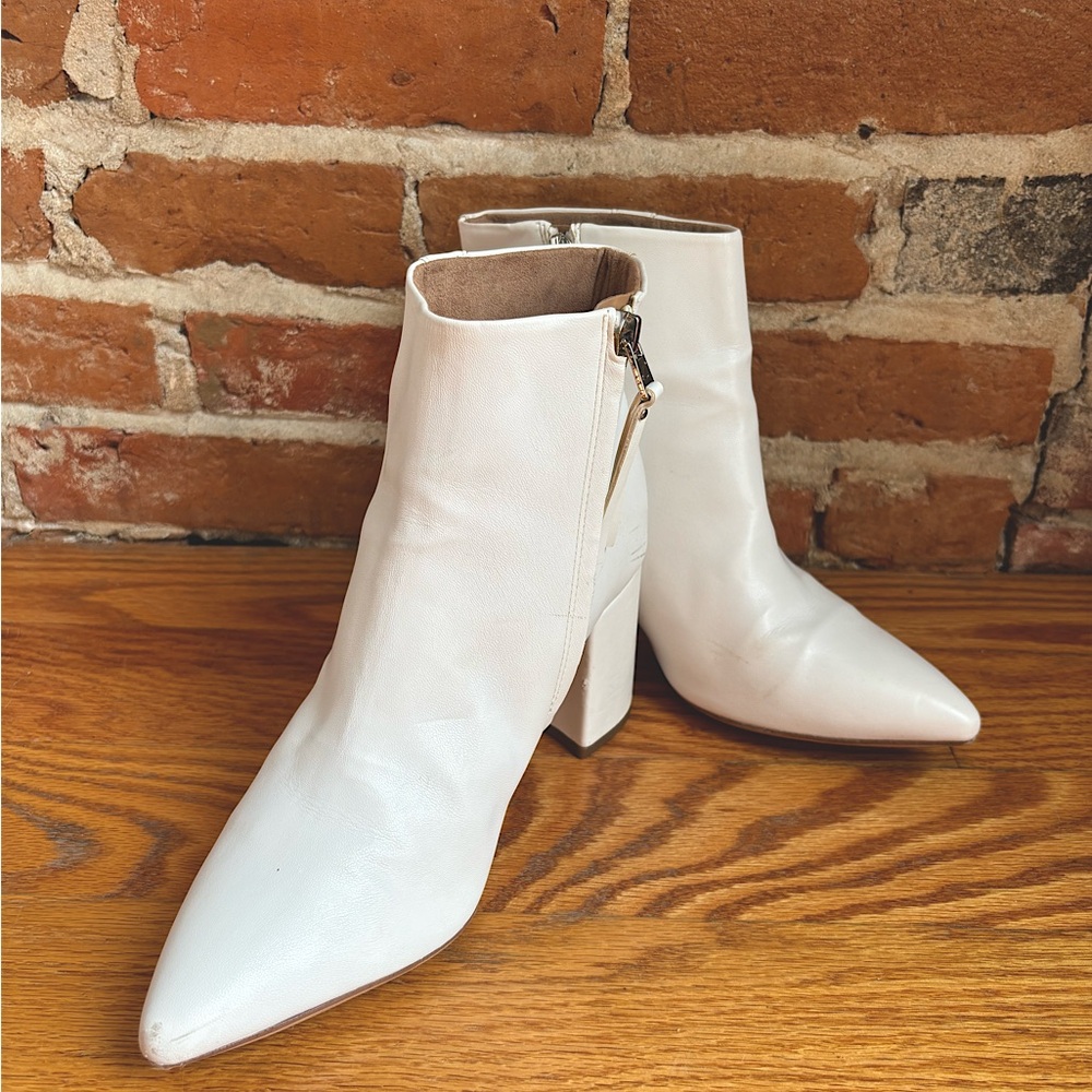 Circus by Sam Edelman White, Western Style Booties, size 8